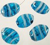 Glaskraal plat ovaal versierd ca. 18,5x1,5 mm met mooie glans Blauw/Wit 